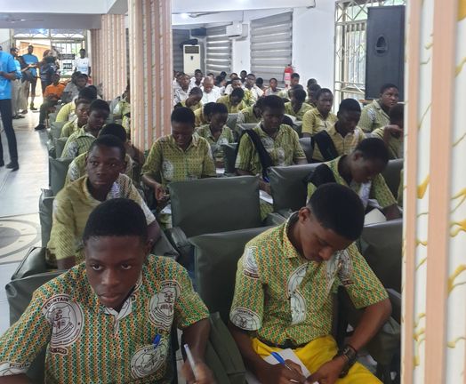 Junior high school students at the seminar